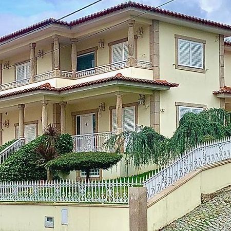 Luxury Guest House Pacos de Ferreira Exterior photo